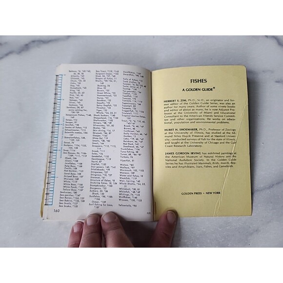 A Golden Guide Fishes Paperback - Picture 8 of 10